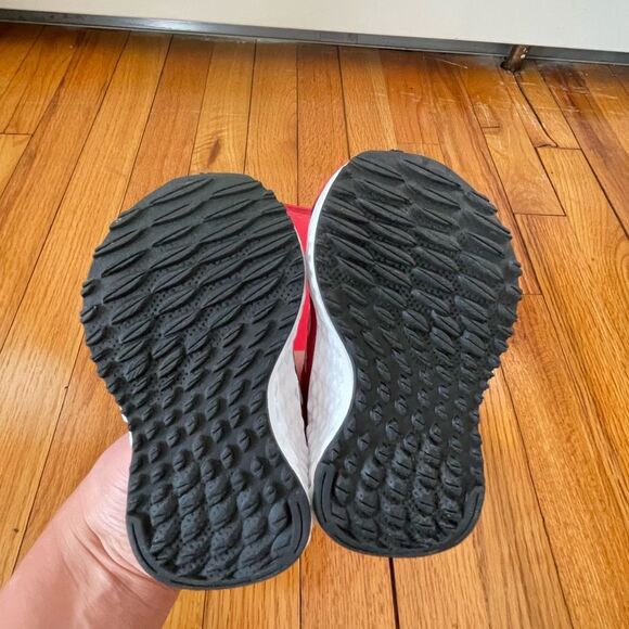 New balance sneakers new in box size infant 2 wide - Picture 5 of 9